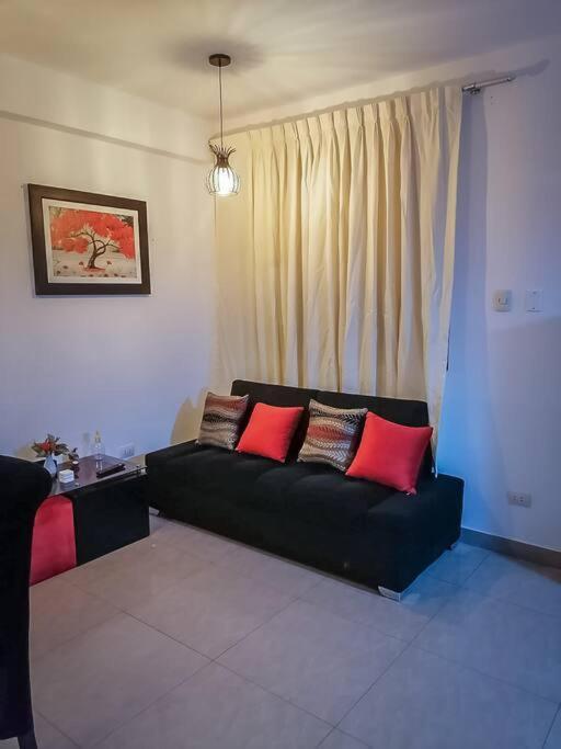 Appartement Full Independent Entrance, Services Included *