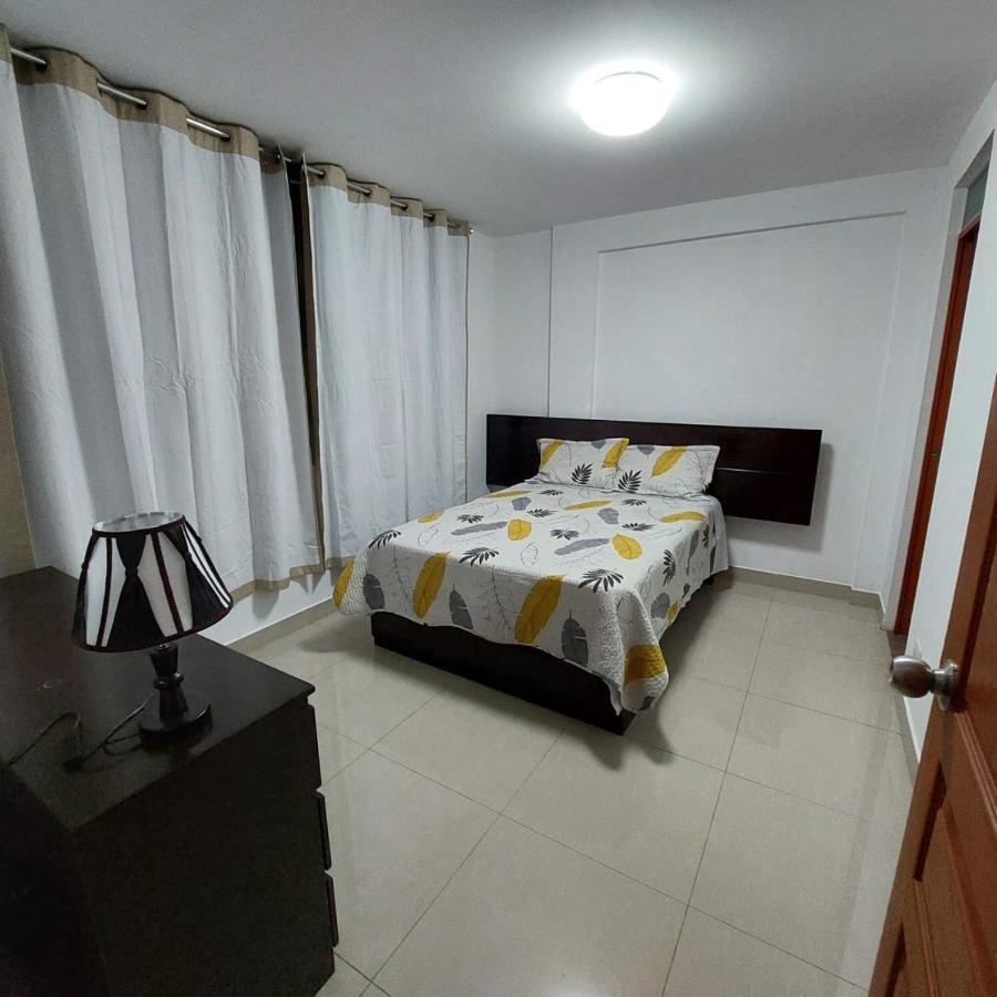 Appartement Full Independent Entrance, Services Included