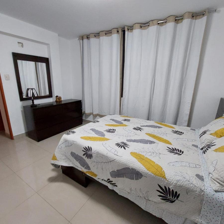 Full Independent Entrance, Services Included * Lima